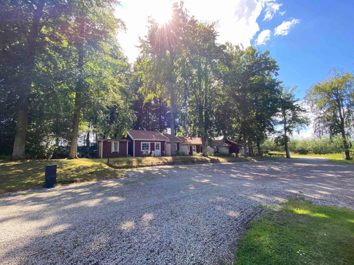 Ringsjoe Waerdshus Stugor Hoor Exterior photo